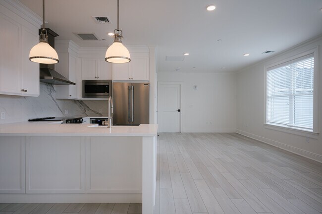 71 New St - Unit 205 - 71 New St