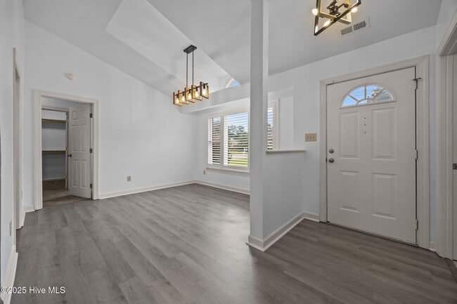 Foto del edificio - 406 Hampshire Pl