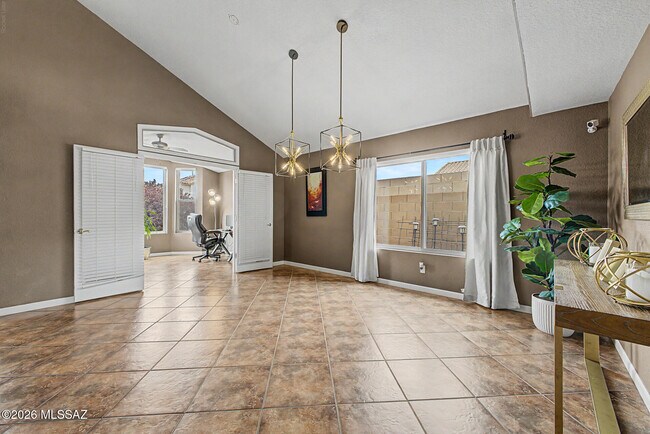 Foto del edificio - 12410 N Echo Valley Dr