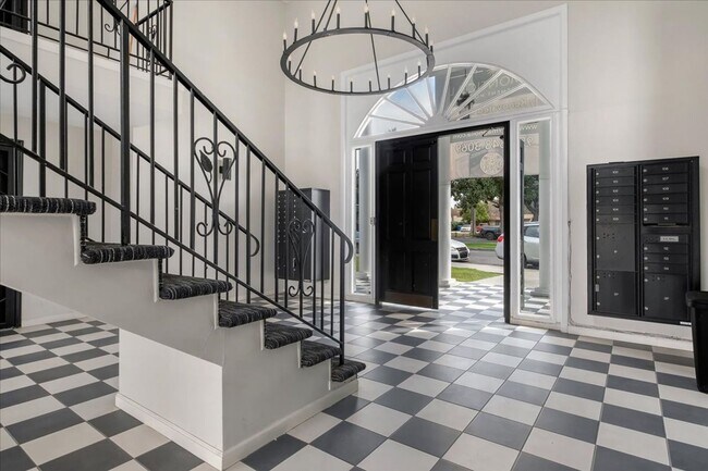 Foto del interior - MONTICELLO APARTMENT HOMES- FULLY UPGRADED...