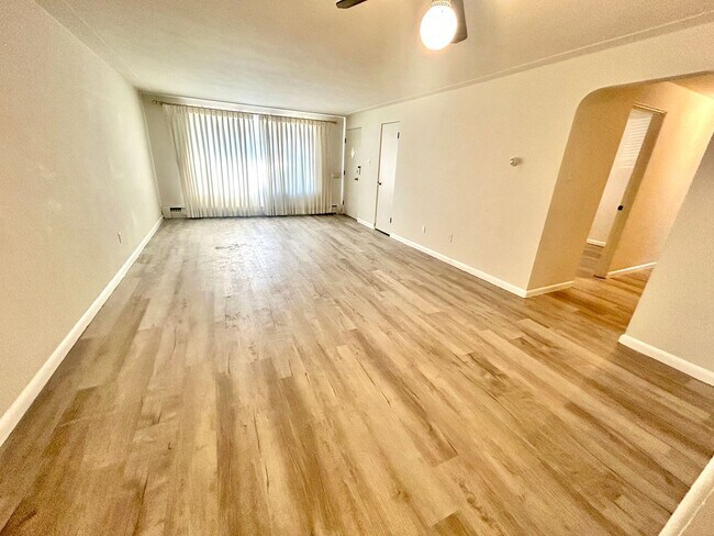 Foto del edificio - 4 Bedroom Ranch House - Prime Location Minutes from Cherry Creek!