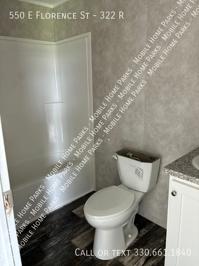 Foto del edificio - 550 E Florence Ave