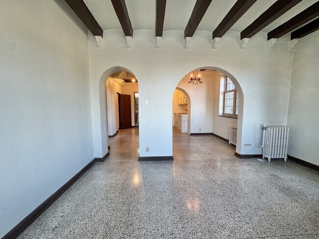 Foto del edificio - 425 S Monroe Ave