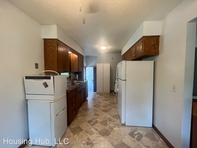 Building Photo - 3 br, 1 bath House - 1800 Wilson Ave
