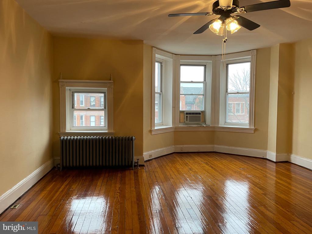 Foto principal - 2728 St Paul St