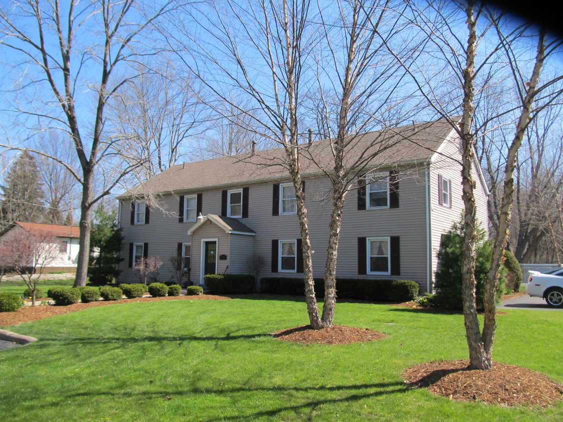 Primary Photo - 1727 Stillwagon Rd SE