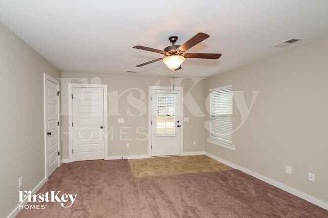 Building Photo - 155 Deer Creek Dr