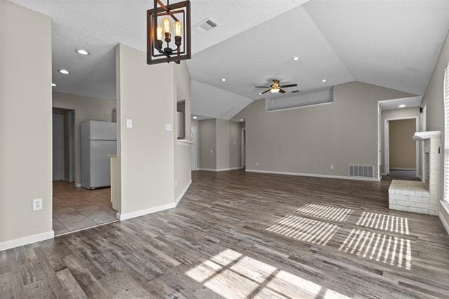 Foto del edificio - 2847 Red Oak Dr