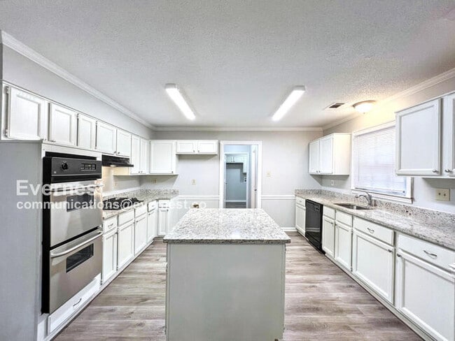 Building Photo - 6645 Kirby Trace Cove