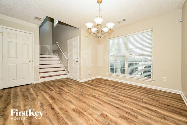 Foto del edificio - 338 Breeze Mdw