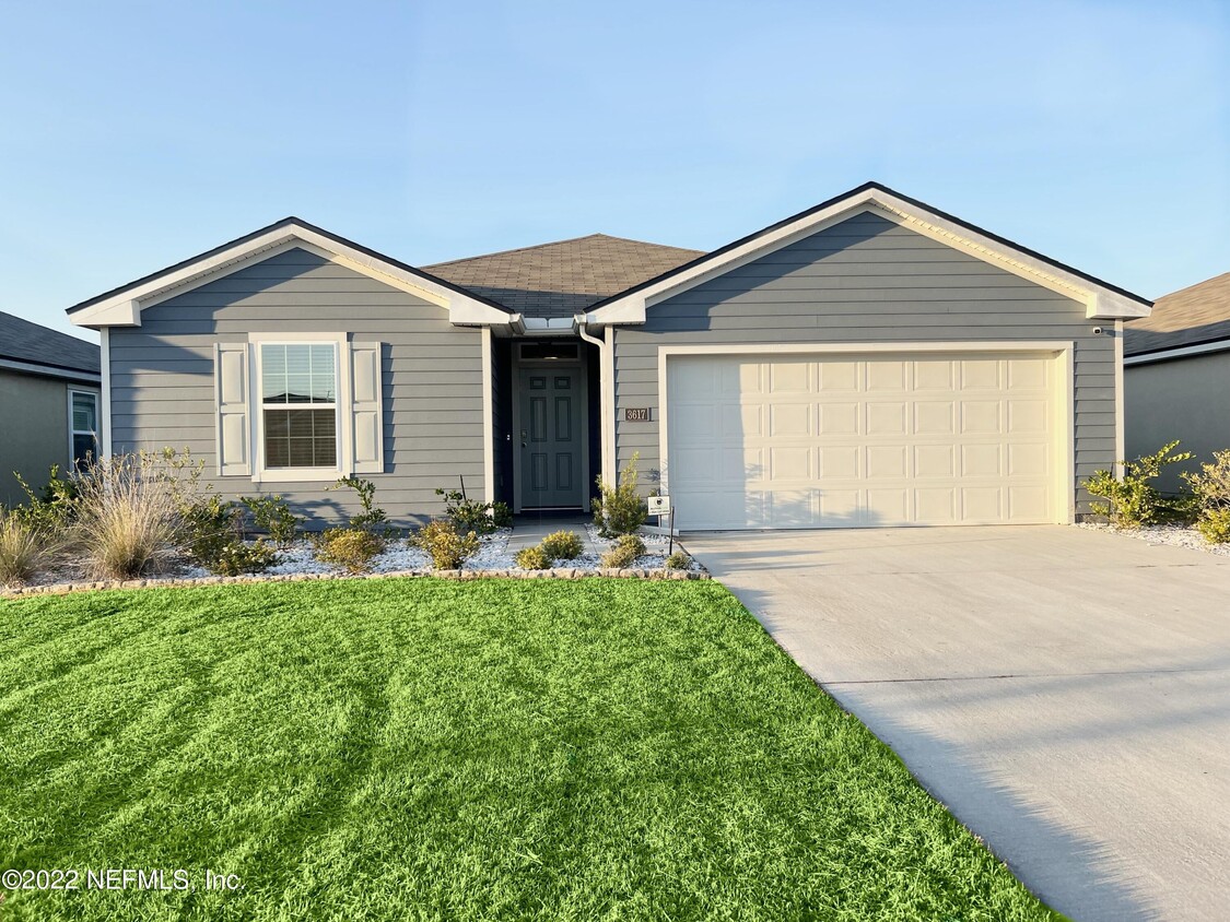 Primary Photo - 3617 Alta Lakes Blvd
