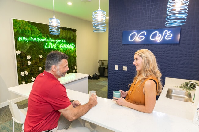 Foto del edificio - Orange Grand Communities