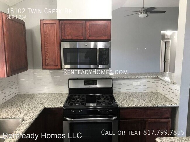 Building Photo - 3 br, 2 bath House - 18102 Twin Creek Dr