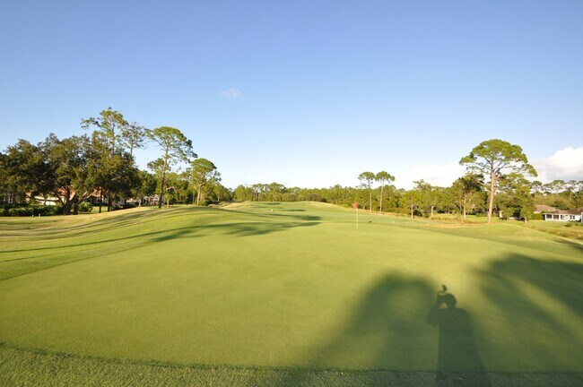 Building Photo - Plantation Bay- townhome. MOVE IN READY. 2...