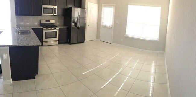 Building Photo - 1108 La Conterra Blvd