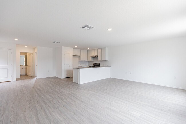 Foto del edificio - 13227 Furyk Dr
