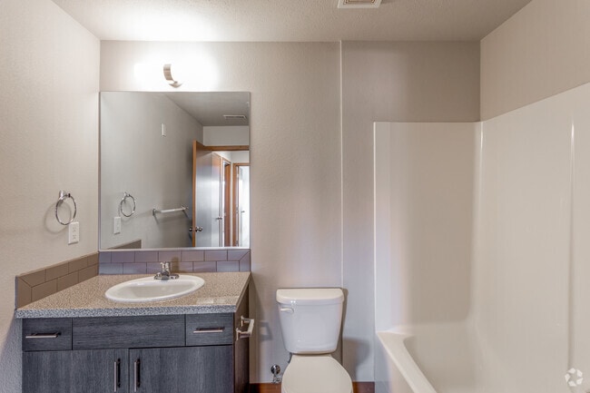 2HAB, 1BA - 1,052 ft² - Jake at Indian Trail
