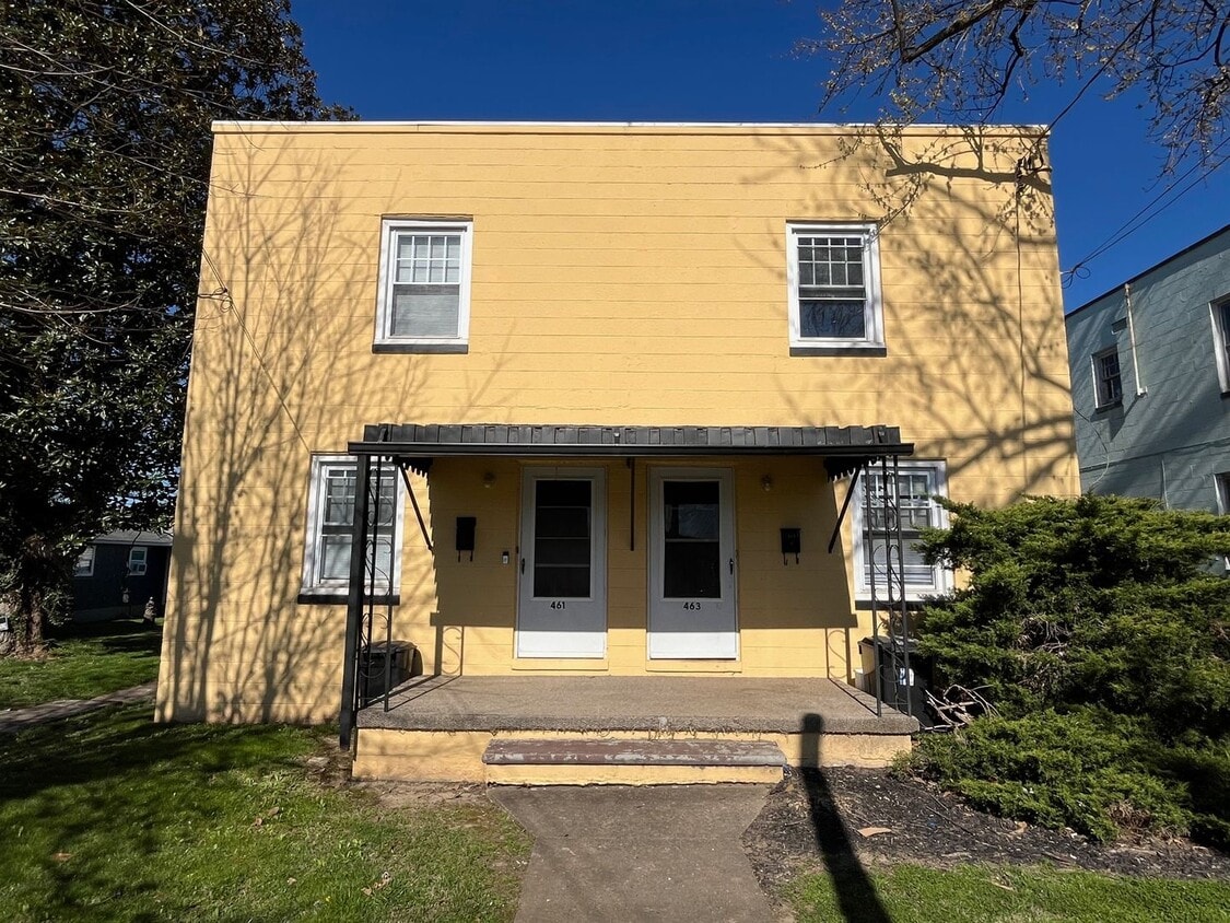 Primary Photo - Charming 2 bedroom in Dunbar