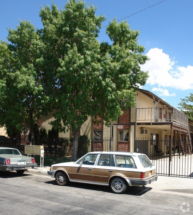 Building Photo - 38728 5th St E