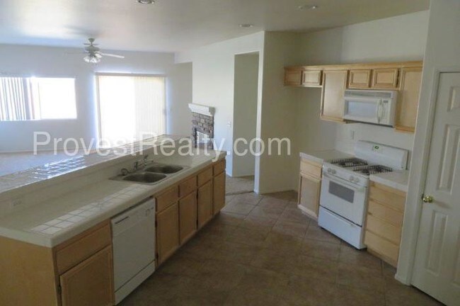 Foto del edificio - 13542 Fern Pine Rd