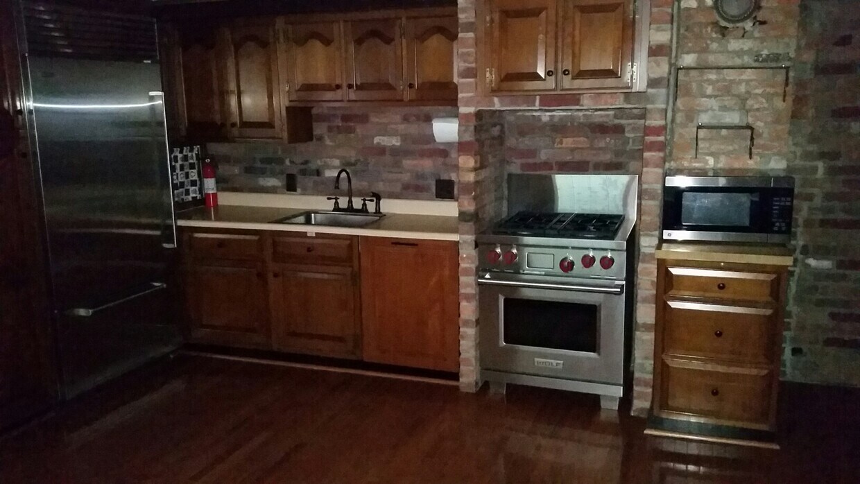 Foto principal - 136 Chestnut St