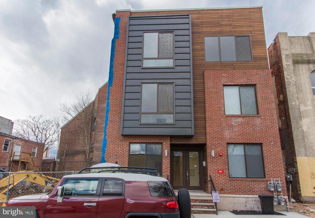 Foto principal - 976 N Marshall St