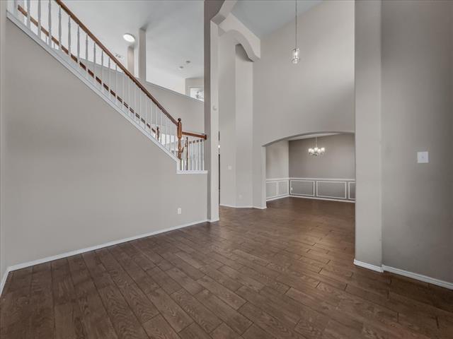 Building Photo - 6 Brairwood Ct