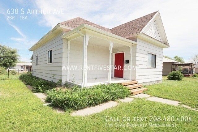 Primary Photo - Two-Bedroom Home Available! This 2 Bedroom...