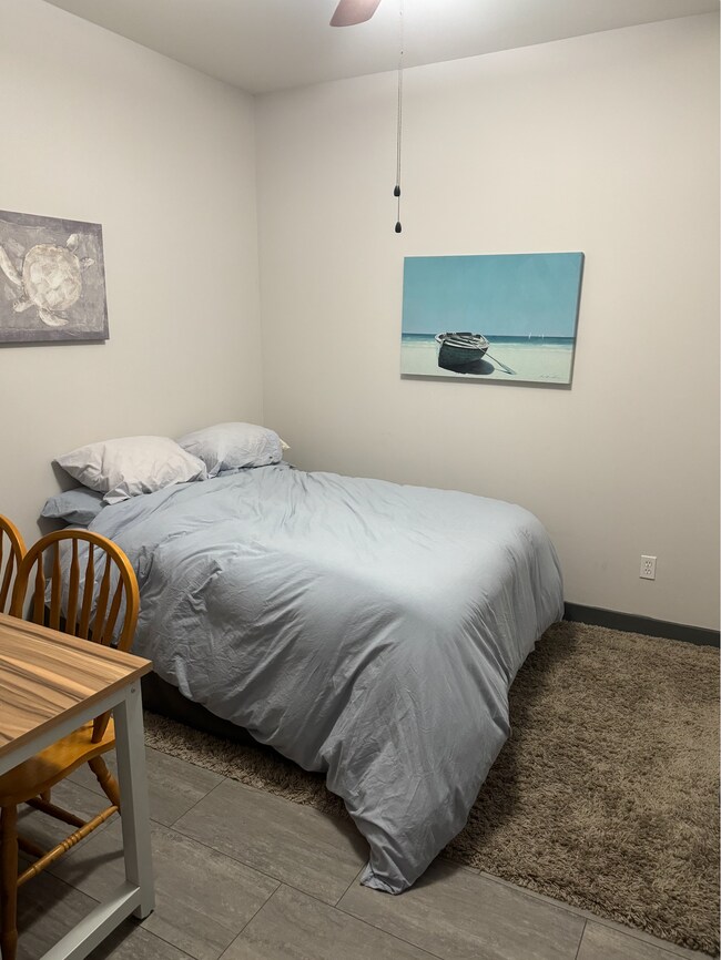 Second bedroom/office - 1120 E Kennedy Blvd