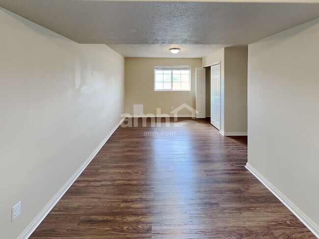 Building Photo - 3338 W 2280 S