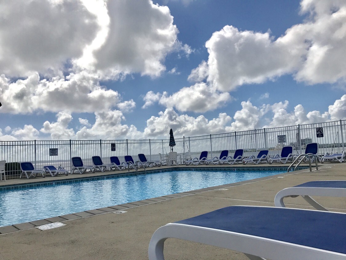 Foto principal - 700 Shore Dr
