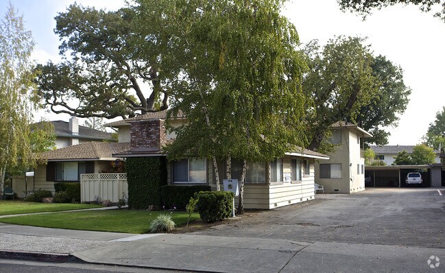 Foto del edificio - 144 Carlton Ave