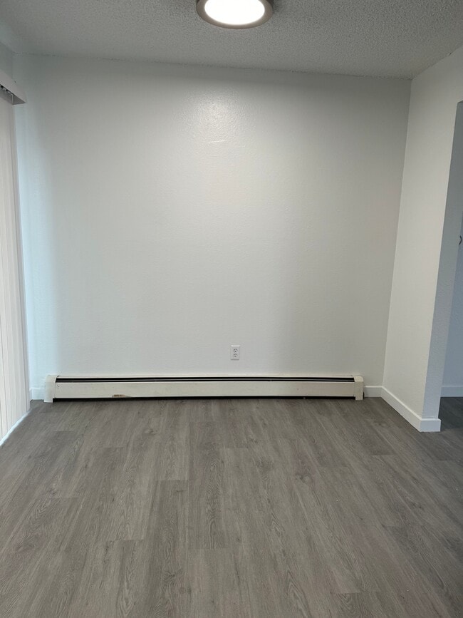 Building Photo - Highland Apartments