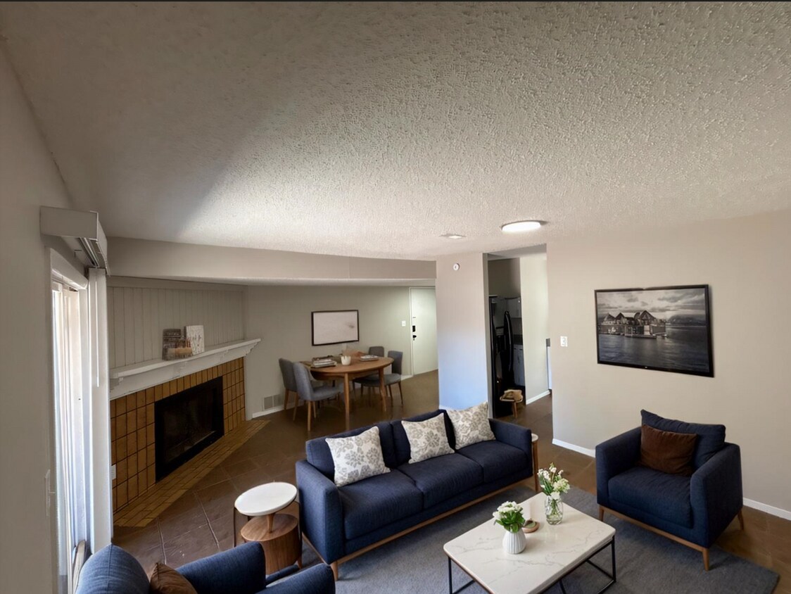 Foto principal - 1326 Holland Park Blvd