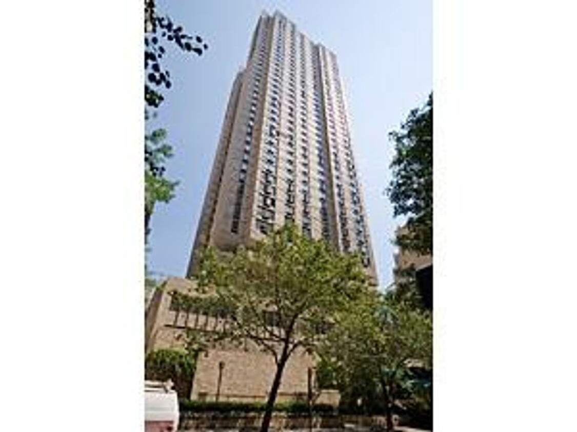 Building Photo - 115 E 87th St