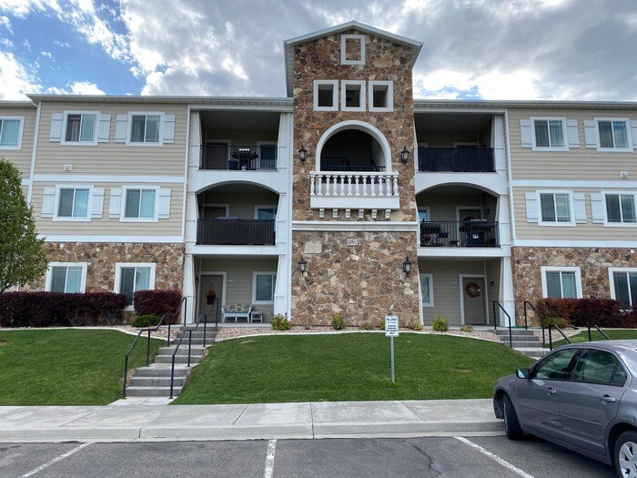 Foto principal - Top Level Condo in Saratoga Springs