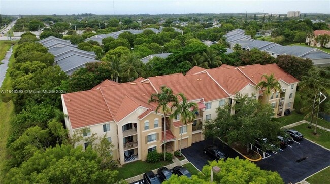 Building Photo - 4021 San Marino Blvd