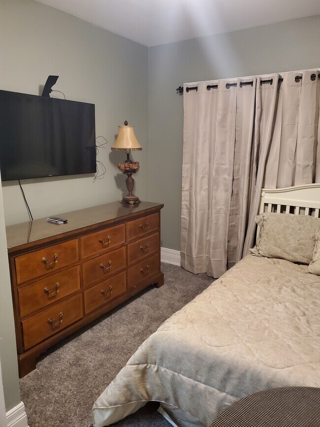 dormitorio principal - 11507 John R St