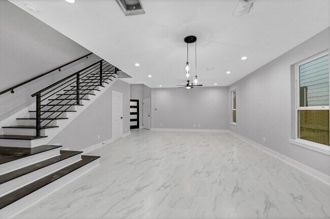 Foto del edificio - 8209 Sparta St