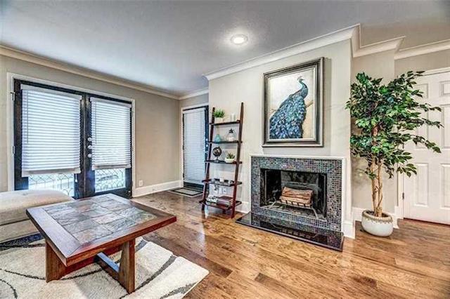 Foto del edificio - 10119 Regal Park Ln