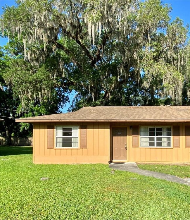 Building Photo - 20004 Suncrest Dr