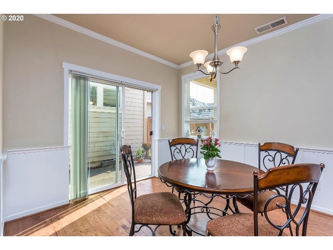 Building Photo - 10528 NE Gateway St