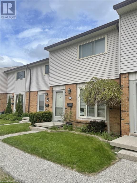 Building Photo - 1328 Commissioners Rd W