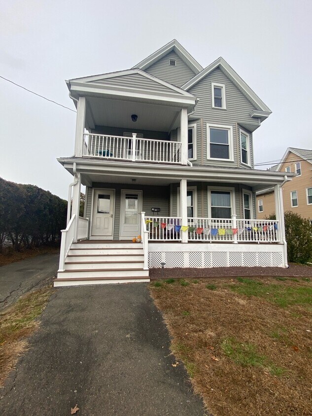 Newly renovated 2/3 bedroom apartment - 53 Orchard St