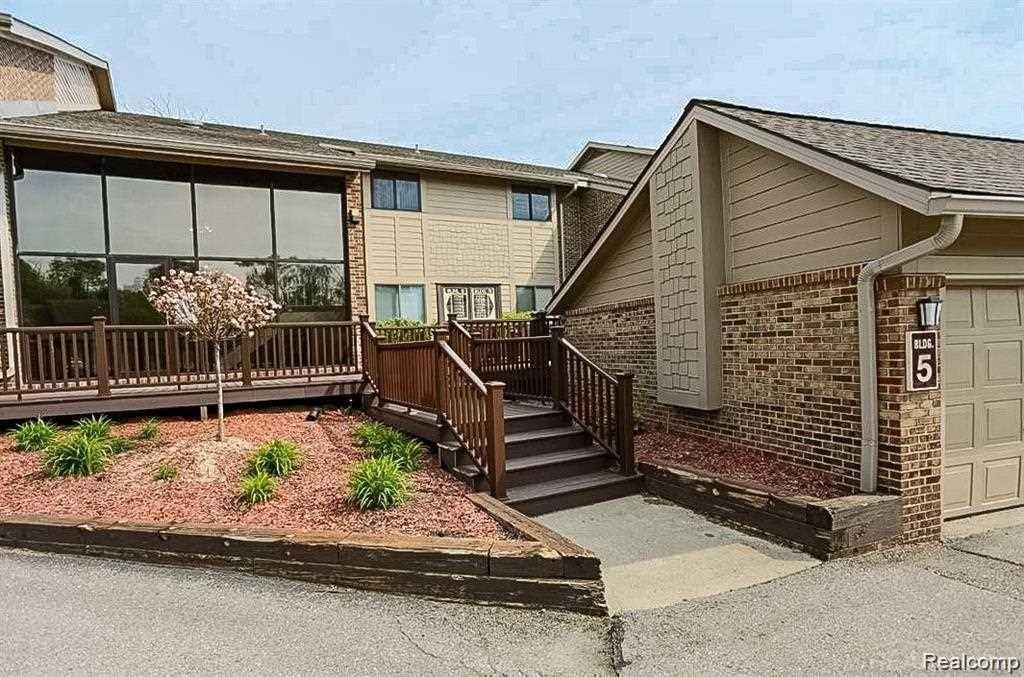 11849 Sycamore Rd, Plymouth, MI 48170 Condo for Rent in Plymouth, MI