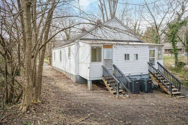 Foto del edificio - One Bedroom Home!