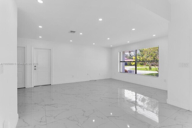 Building Photo - 7860 SW 180th St
