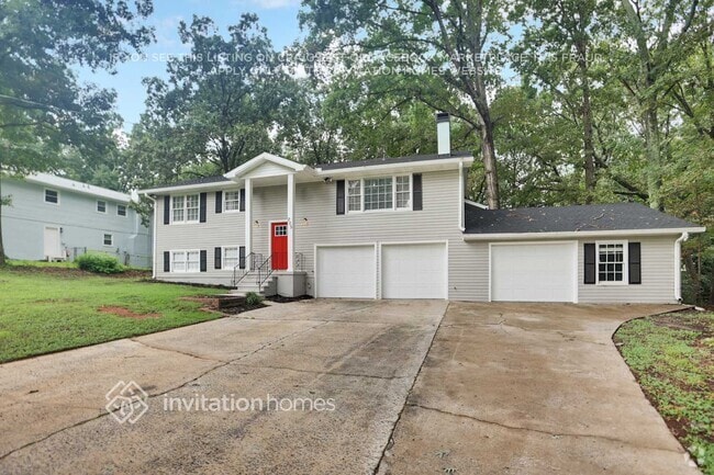 Building Photo - 205 Shiloh Run NW