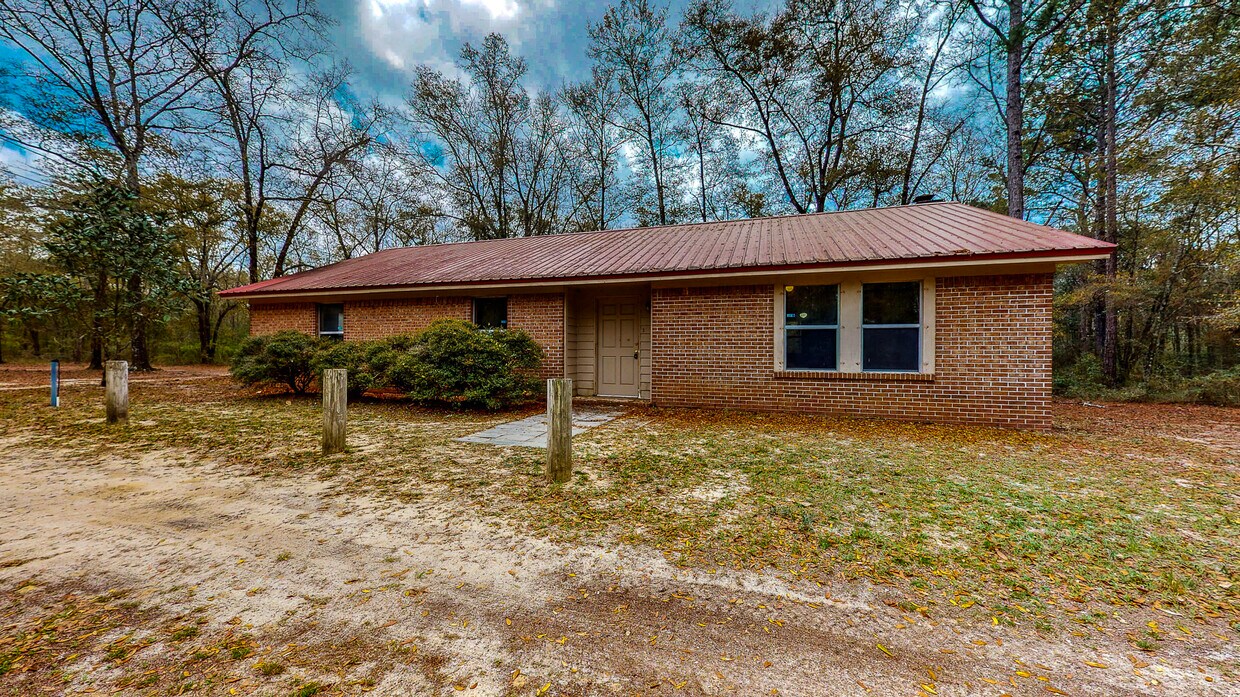 163 S Davis Ln, DeFuniak Springs, FL 32435 House Rental in DeFuniak