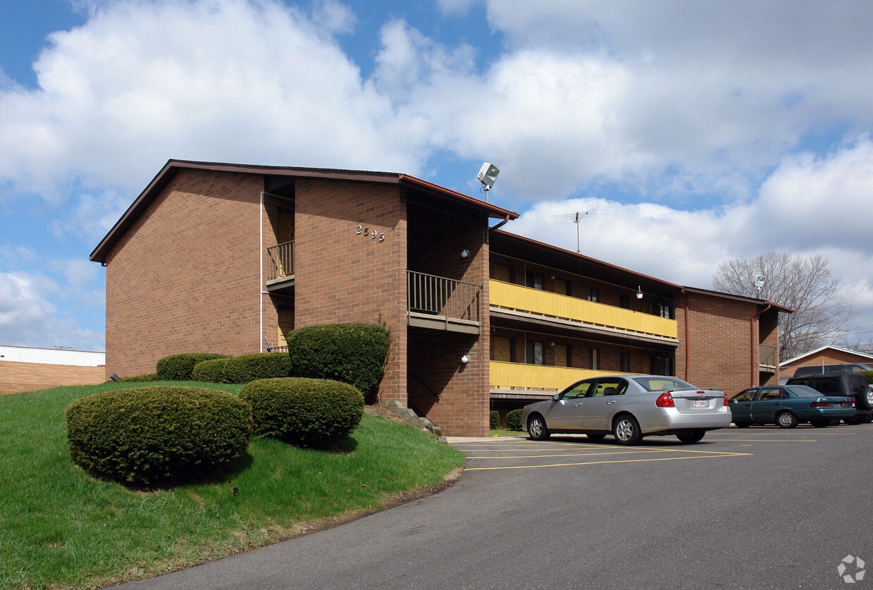 2595 Terrace Ave, Akron, OH 44312 Apartments in Akron, OH